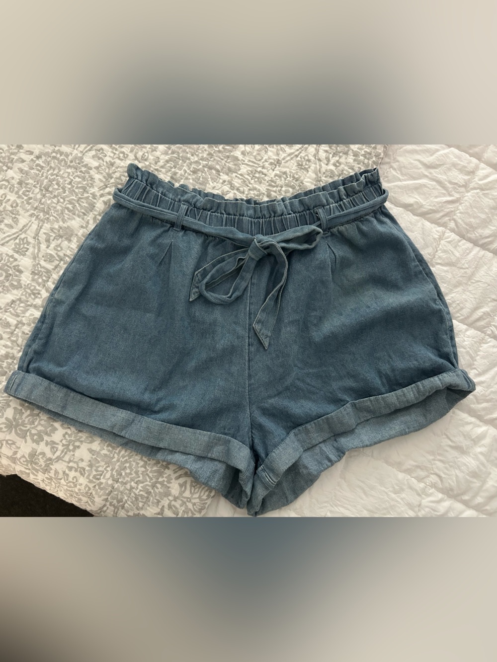 ⚜️ American Eagle Outfitters High-Waist Drawstring Shorts in Faded Blue